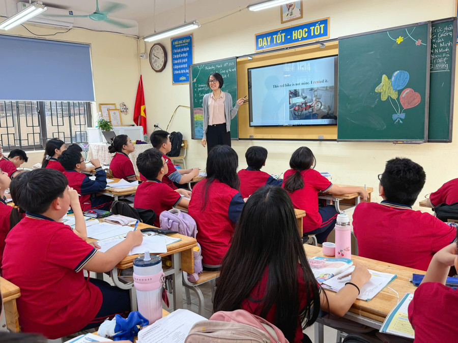 Giáo viên Trường THCS Đỗ Ngọc Du tham gia "Hội giảng Mùa Xuân" để nâng cao chuyên môn. du-10.jpg