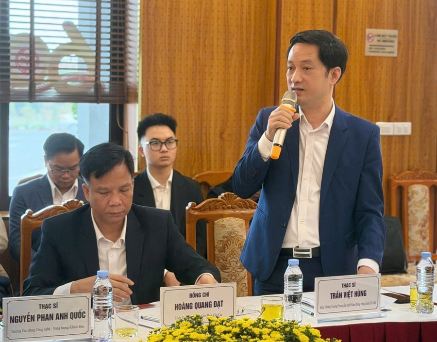 Ông Trần Việt Hùng - Hiệu trưởng Trường Trung cấp nghề Giao thông Công chính Hà Nội. chuan-hoa-gio-giang-tao-dong-luc-cho-nha-giao-1.jpg