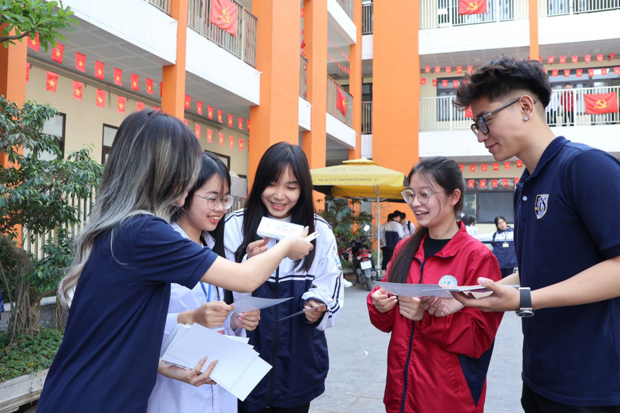 Đây là một trong số những hoạt động bổ ích mà học sinh nhà trường được tham gia trong Tháng Thanh niên 2026. hd-3.jpg