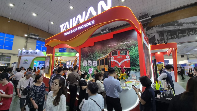 Bên cạnh đó, hội chợ có các gian hàng quốc tế như Hàn Quốc, Malaysia, Đài Loan (Trung Quốc)... cũng đem đến nhiều chương trình trải nghiệm văn hóa, tìm hiểu điểm đến thú vị.