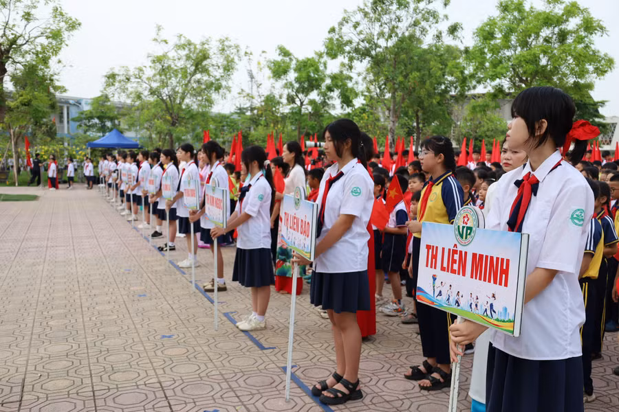 Hội khỏe Phù Đổng phường Vĩnh Phúc lần thứ I quy tụ hơn 1.000 học sinh đến từ 13 trường trên địa bàn. vy8.jpg