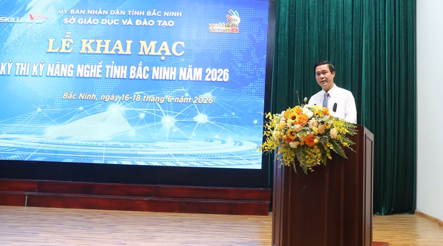 Phó Chủ tịch UBND tỉnh Bắc Ninh Lê Xuân Lợi phát biểu chỉ đạo tại kỳ thi. 1f2a3689.jpg