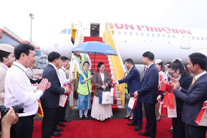 Thêm đường bay thẳng kết nối thành phố Hồ Chí Minh với Quảng Ninh