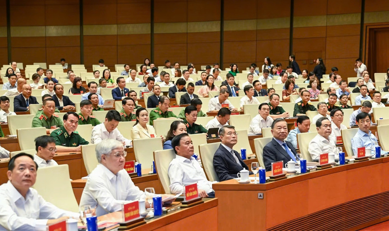 Tổng Bí thư, Chủ tịch nước Tô Lâm cùng các đồng chí lãnh đạo, nguyên lãnh đạo Đảng, Nhà nước dự hội nghị. Ảnh: Duy Linh