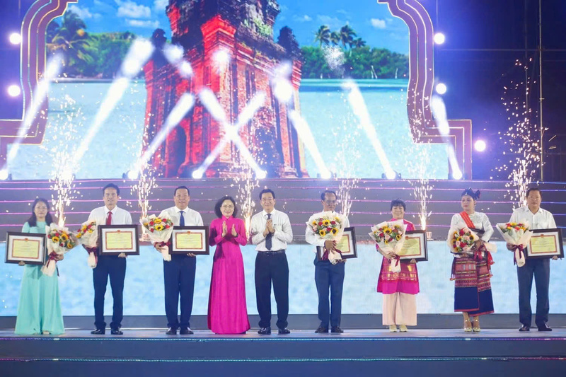 Tham gia Ngày hội Văn hóa dân tộc Chăm các đựa phương: Lâm Đồng, Khánh Hòa, Gia Lai, Đắk Lắk, Tây Ninh, An Giang đã mang đến những không gian văn hóa độc đáo của dân tộc Chăm đang sinh sống tại các địa phương. Ảnh: Sở VHTTDL tỉnh Lâm Đồng