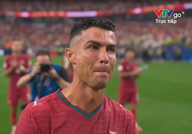 Ronaldo bật khóc khép lại 20 năm chinh chiến ở World Cup