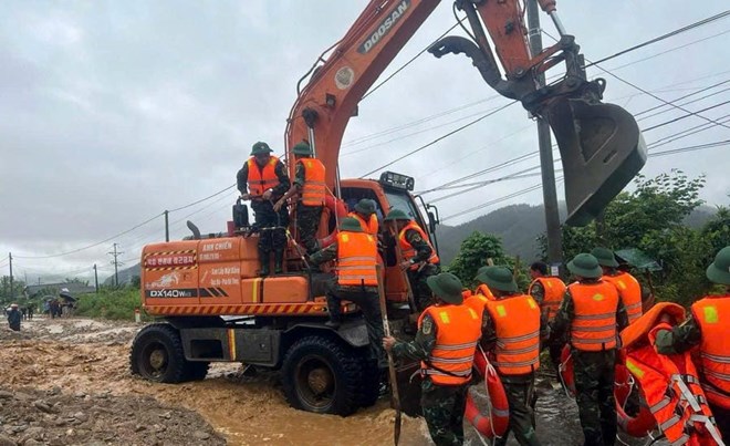 Chạy đua dưới lằn ranh sinh tử tại rốn lũ Mường Than, Lai Châu
