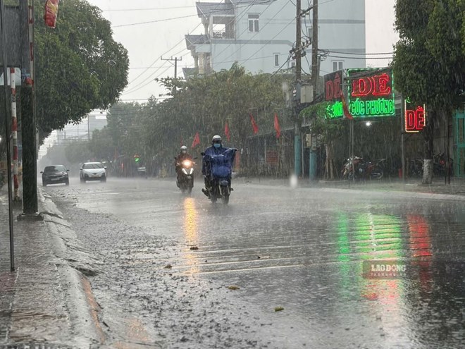 TPHCM và Nam Bộ chuẩn bị bước vào tuần mưa dông liên tiếp