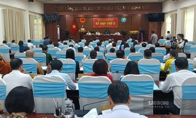 Cà Mau: Đi học được cấp sách giáo khoa, sữa uống miễn phí