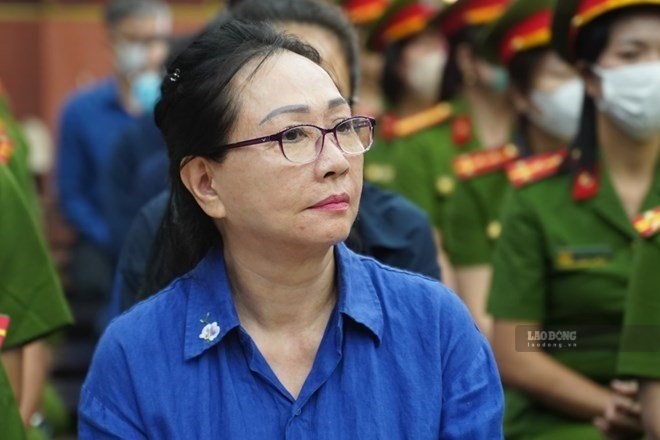 Đôi hoa tai kim cương của bà Trương Mỹ Lan được đấu giá hơn 9,4 tỉ đồng