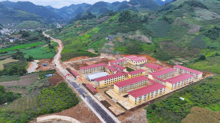 Trường Phổ thông nội trú Tiểu học và THCS Lóng Phiêng Sơn La. img-0496.jpg