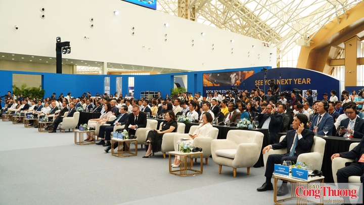 VITW quy tụ hơn 2.000 gian hàng trưng bày, trải rộng trên tổng diện tích hơn 70.000 m².